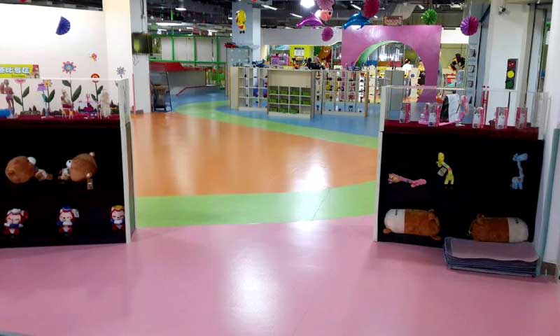 兒童地膠比泡沫地墊有環保安全等多方面優勢