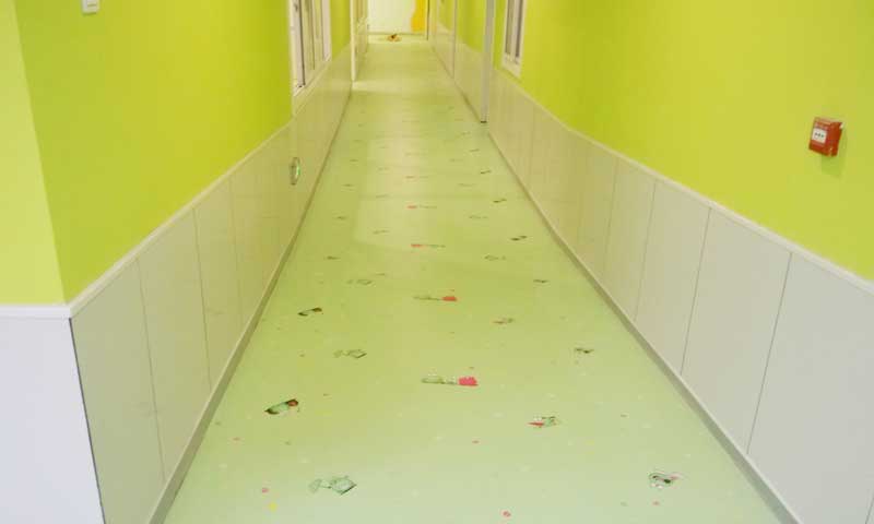 天津西青區(qū)雙語(yǔ)幼兒園地板案例 天津西青區(qū)萊茵陽(yáng)光雙語(yǔ)幼兒園地板