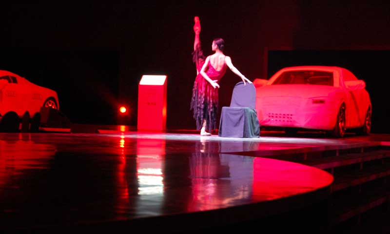 舞臺地板 舞臺地板行業應以服務謀生存提升利潤空間